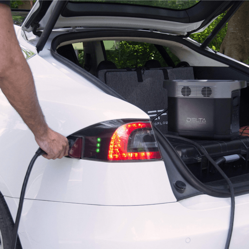 EcoFlow DELTA 1,800W / 1,300Wh Solar Kits vehicle Charging