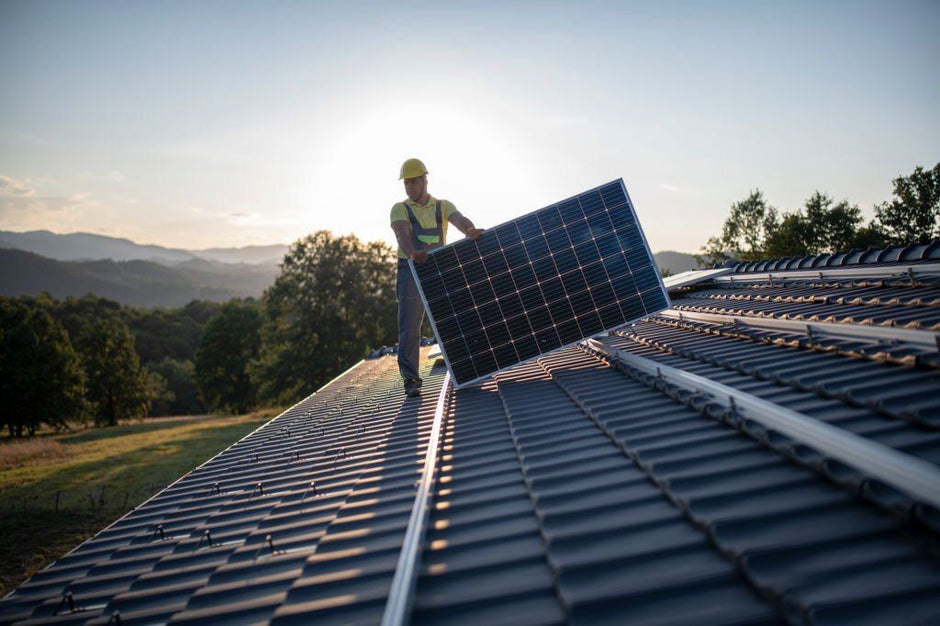 12 v solar system