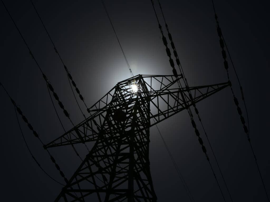 Top 4 best emergency solar panels