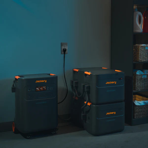 Jackery Explorer 5000 PLUS Solar Generator Kits | 5kWh–60kWh | 7,200W–14,400W Output | 120V/240V Dual Voltage | 0ms UPS | 5-Year Warranty - ShopSolar: Complete Solar Kits + Lifetime Customer Support
