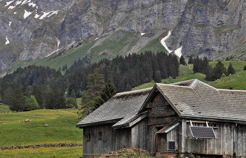 off-grid solar setup in the mountains