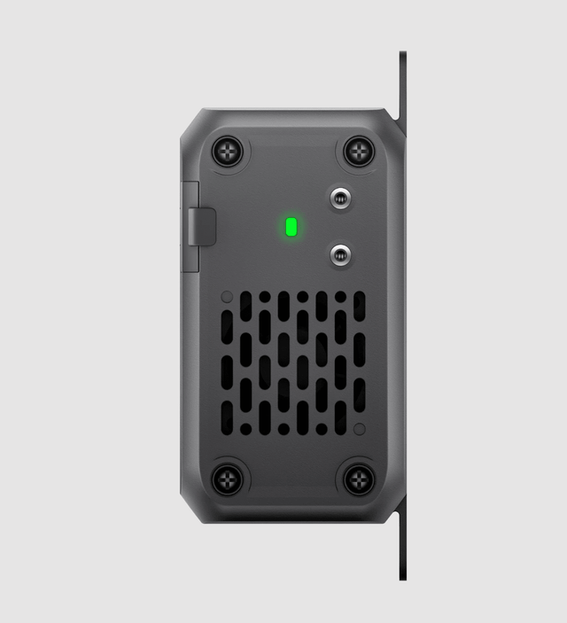 Bluetti Charger 1 - Alternator Charger + DC Input Cable Bluetti Charger 1 - Alternator Charger + DC Input Cable