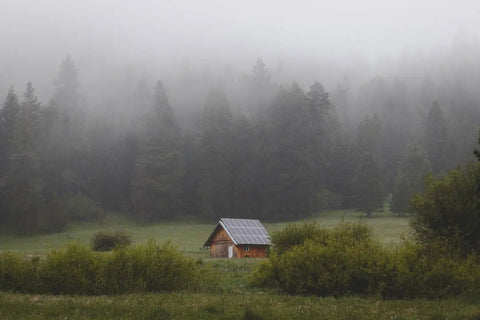 tips for living off the grid with solar power