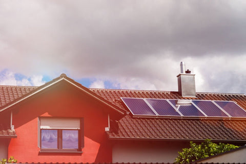 can solar panels work at night