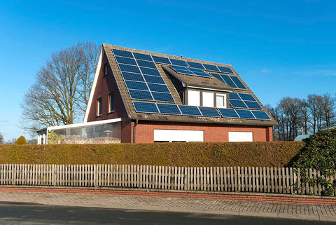 can you install solar panels on flat roofs