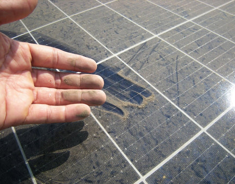 can you use vinegar to clean your solar panels