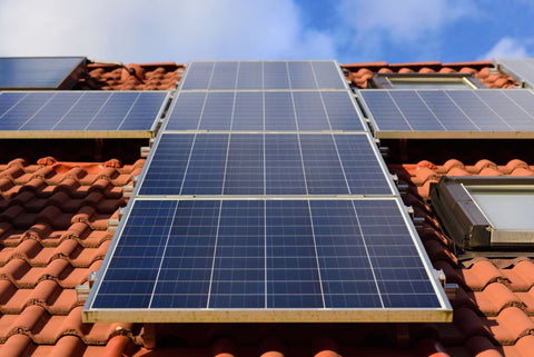 do solar panels need direct sunlight to work
