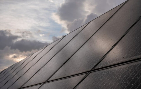 do solar panels work in the rain