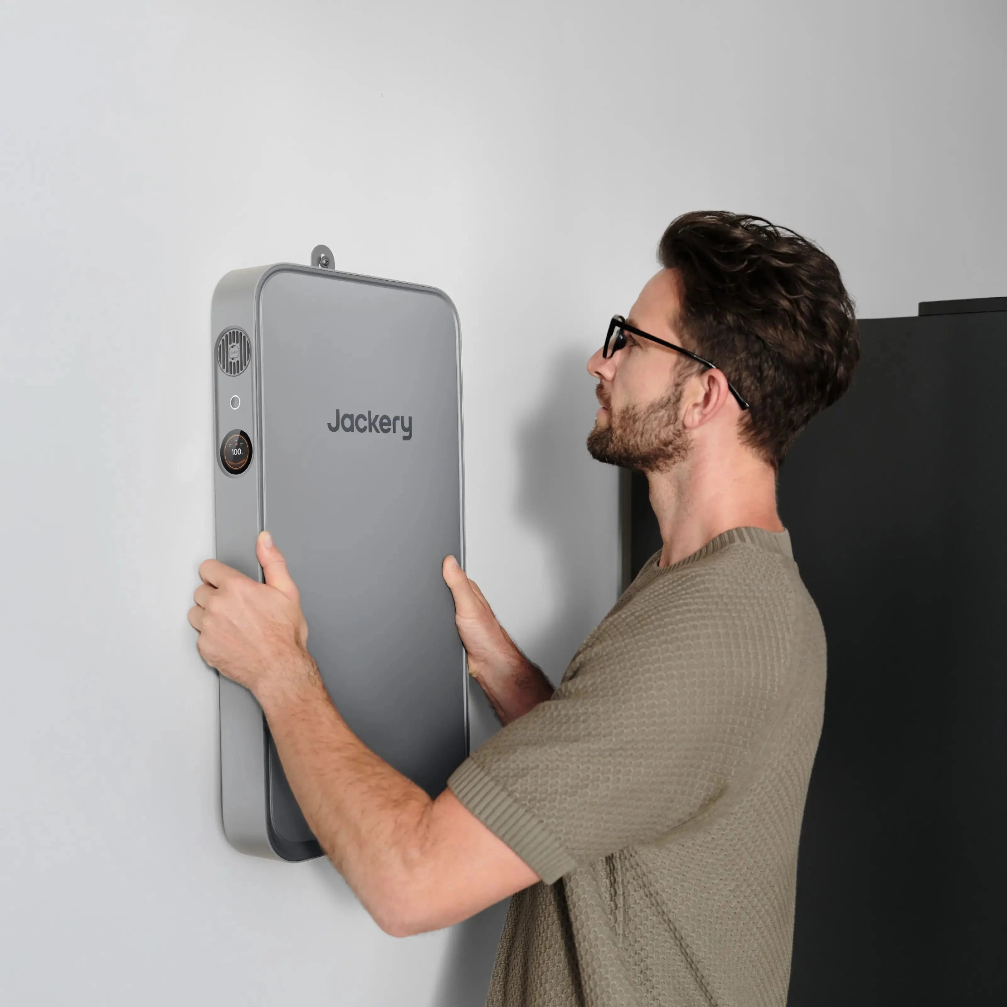 Jackery FridgeGuard Backup Power System