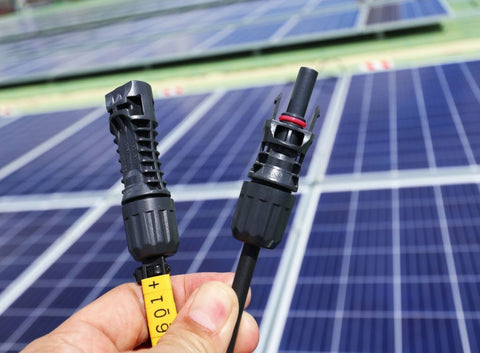 negative and positive of solar panel