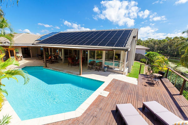 what is an advantage of using passive or active solar systems