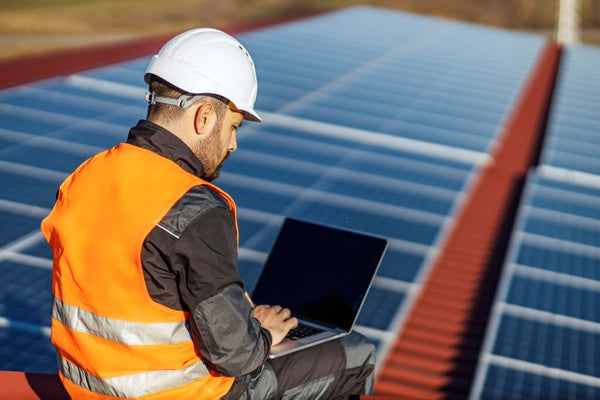 what's maximum system voltage in solar panel